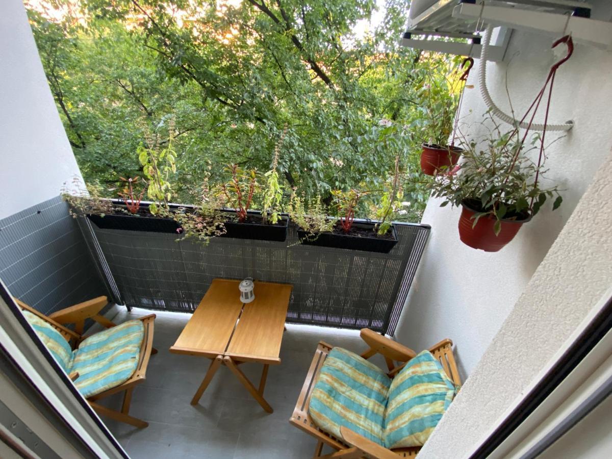 Lux Advent Apartment Суботица Екстериор снимка