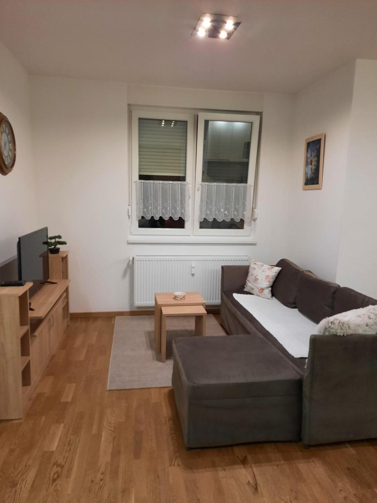 Lux Advent Apartment Суботица Екстериор снимка